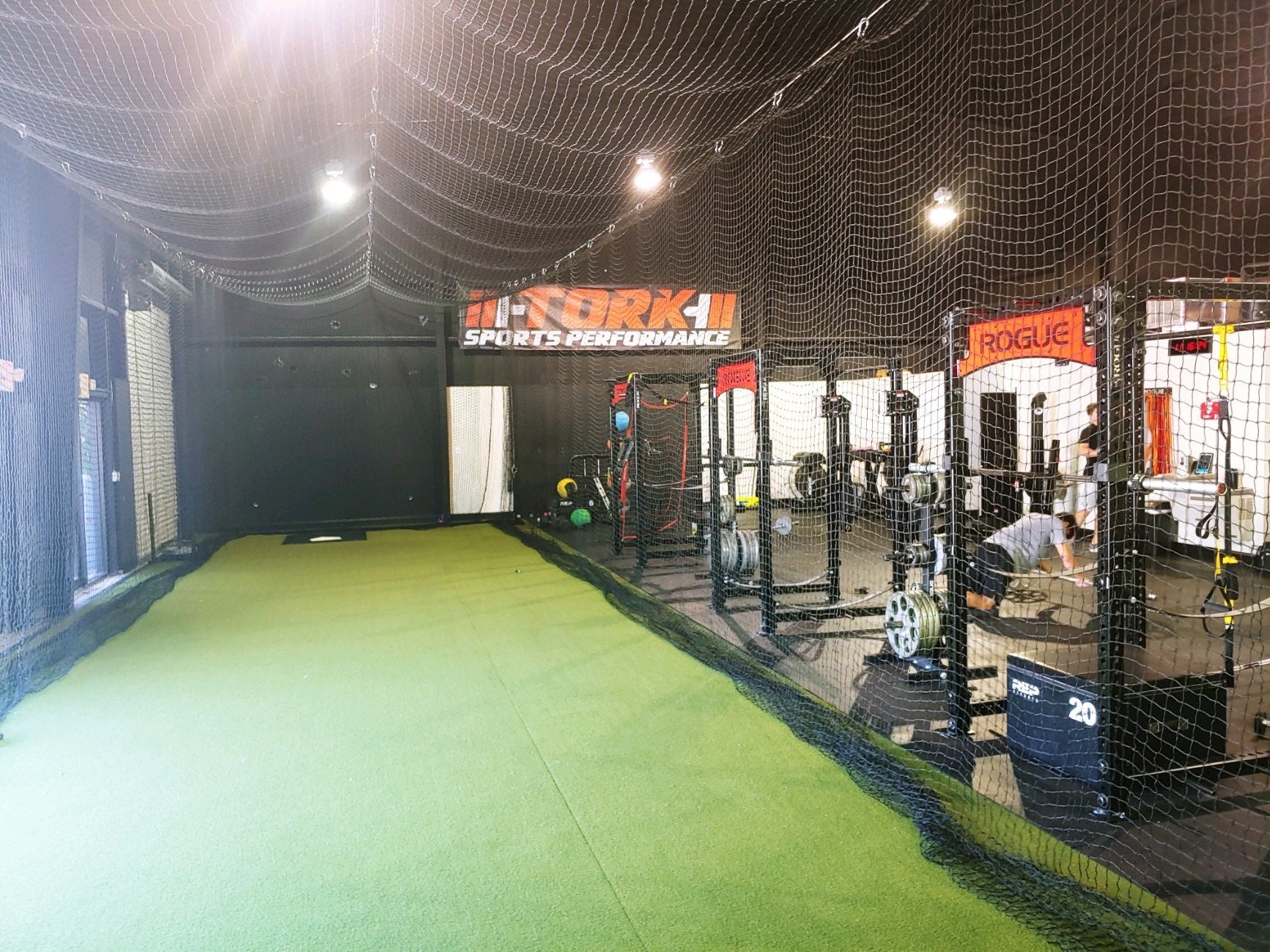 A gym with many people in it
